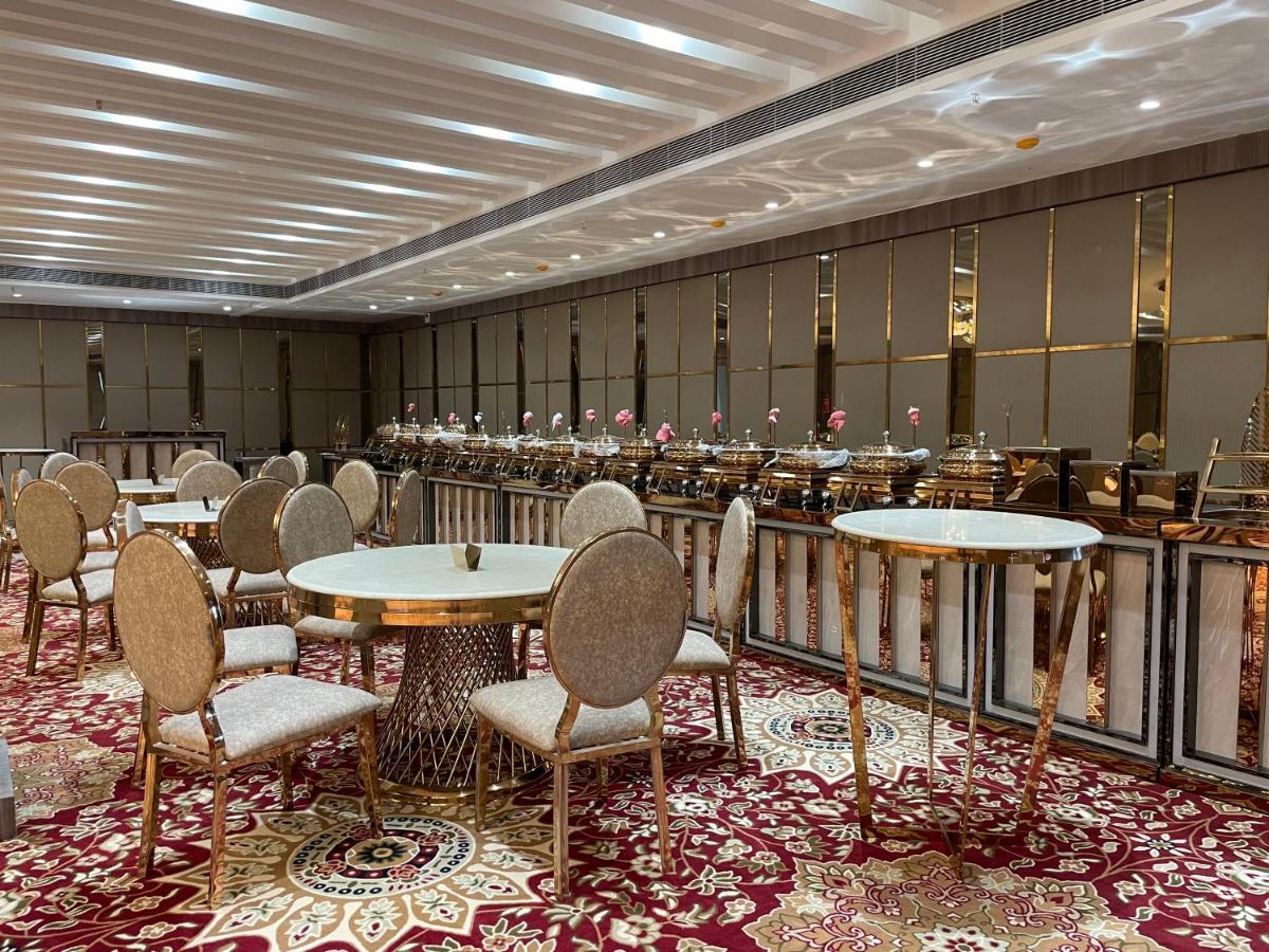Hotel Casa Divine Izatnagar Exterior photo
